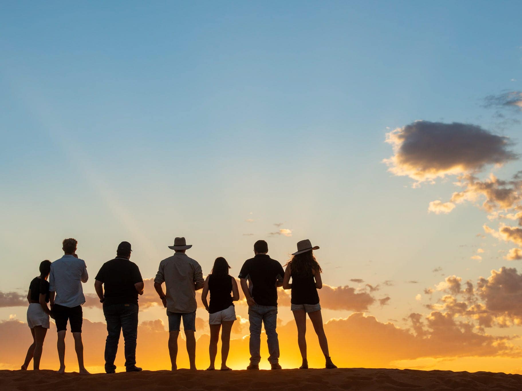 Big Red Sunset Tour - Birdsville Hotel